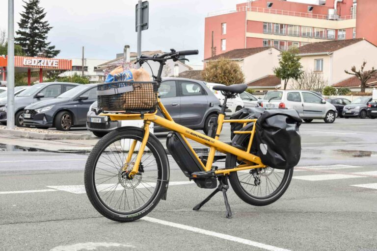 Surrey Expands E-Bike Sharing to Newton as City Rethinks Bike Parking Rules